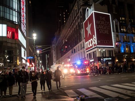 chanel soho looting|Looters Ransack Macy's, Manhattan Businesses Despite Curfew.